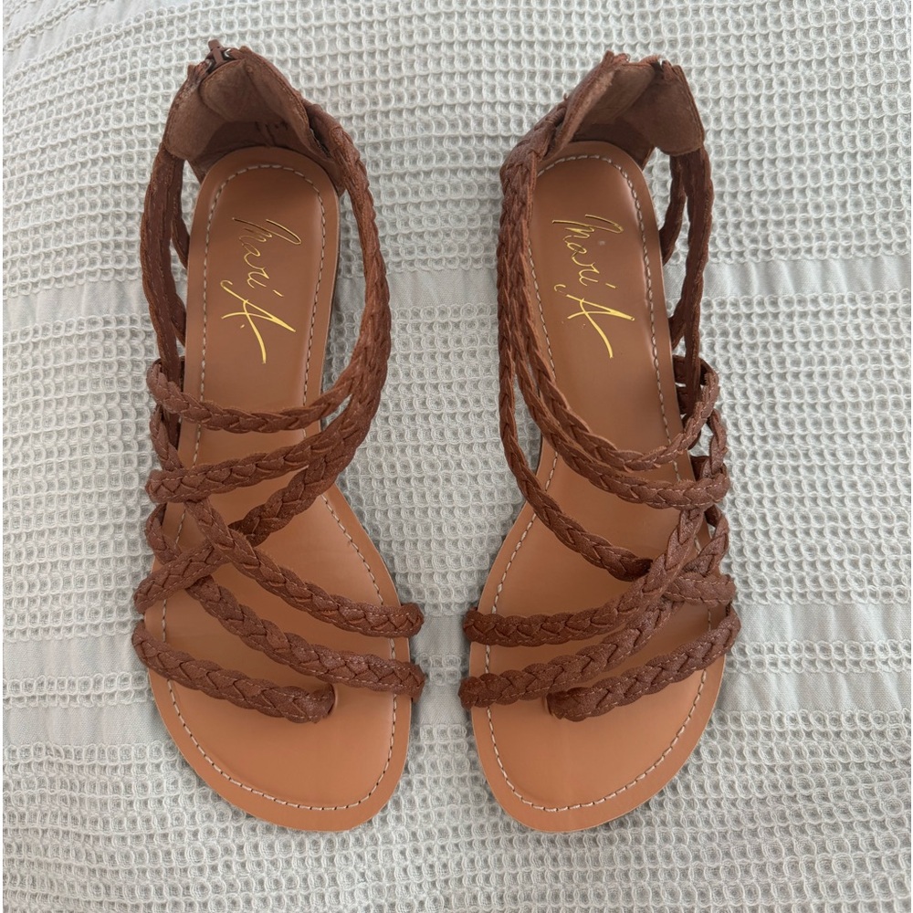 Women’s gladiator sandals